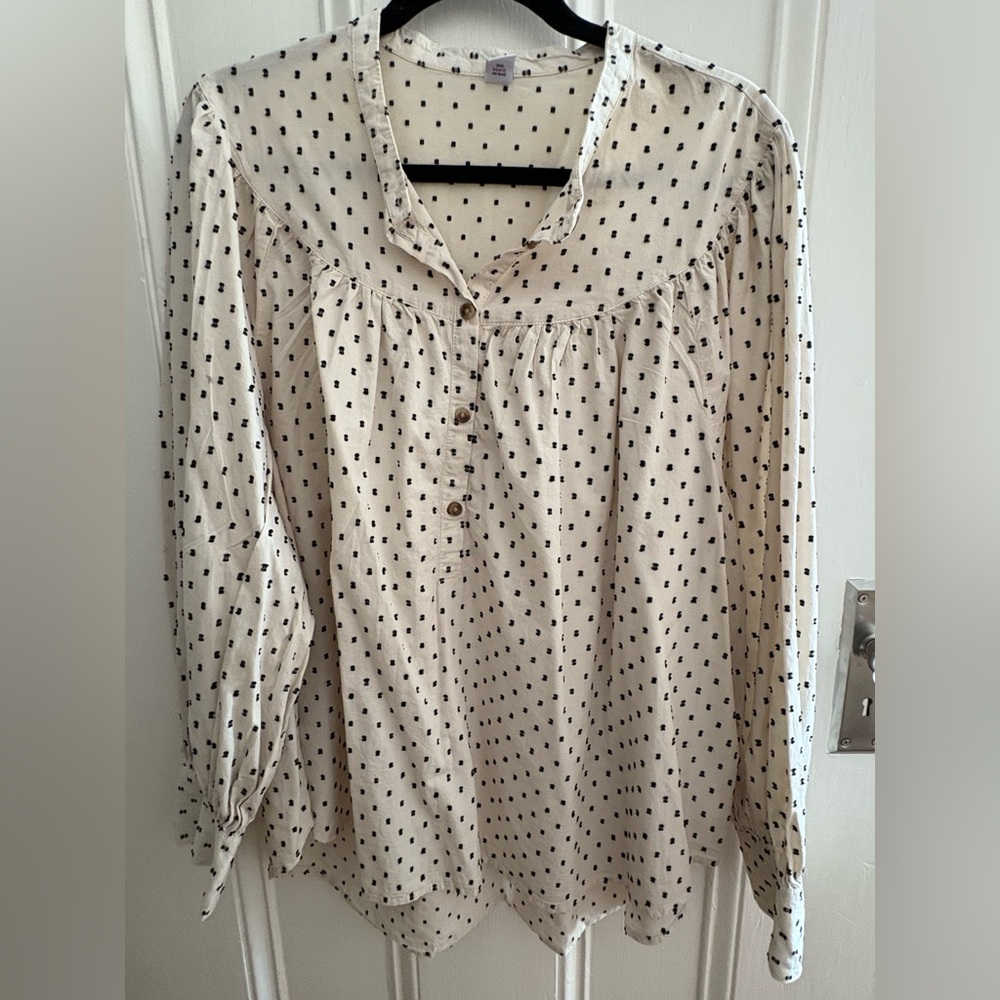 Old Navy Cream and Black Polka Dot Top